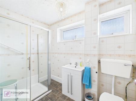 Family Shower Room
