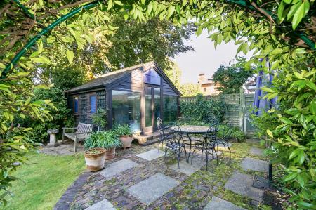 Rear garden - summer house