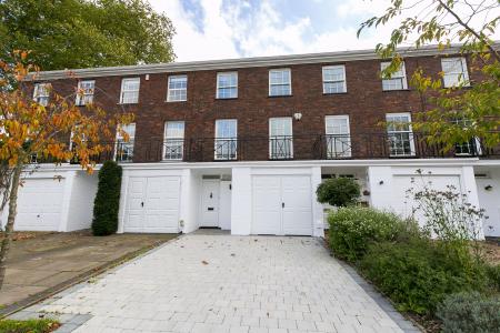 Johnsons Drive, Hampton