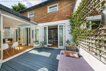 Courtyard to Elevation