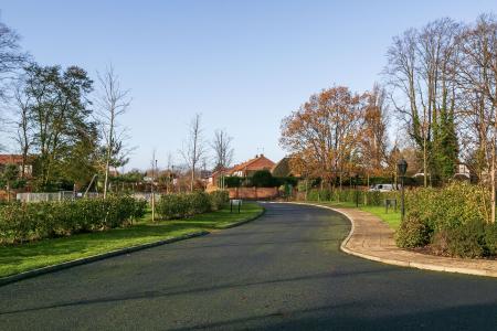 Entrance to Pavilion Place, East Molesey