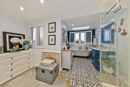 Dressing Room to Bathroom