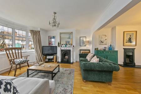 Front Reception Room to Rear Reception Room