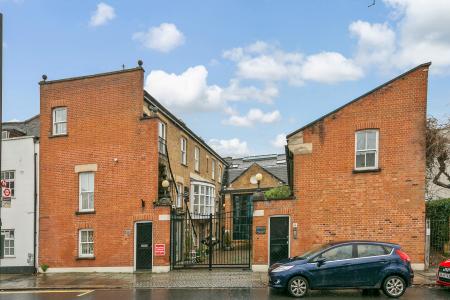 Kingsley Court, Church Street, Hampton