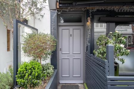 Bridge Road Entrance