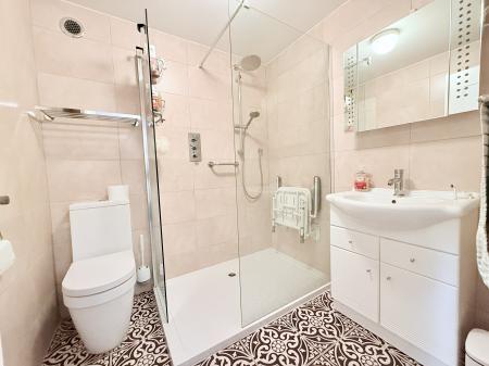 Ensuite Shower