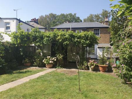 Garden to House