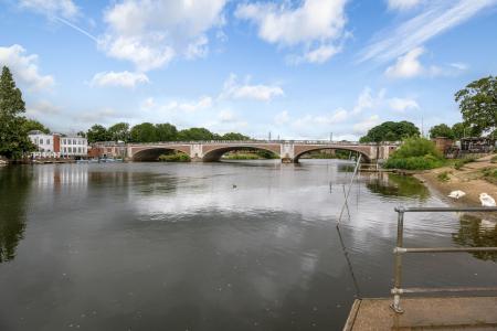 Hampton Court Bridge
