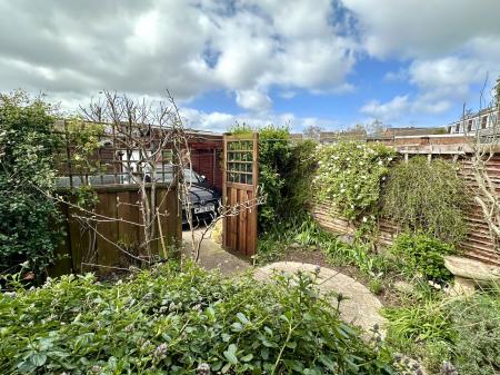 Photo 13