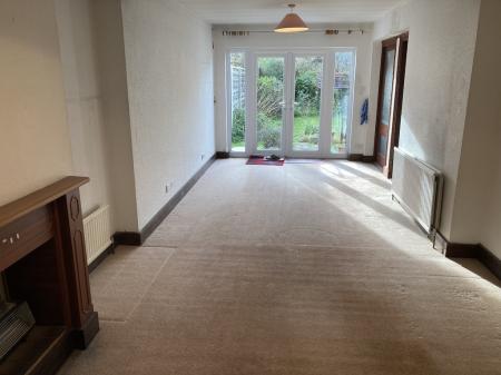 Extended Lounge