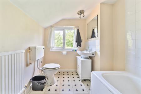 1317250-17-685be05db