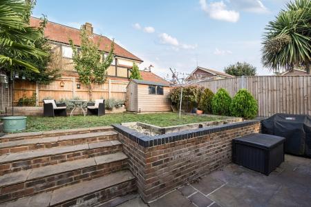 1354915-21-68dd63e2b