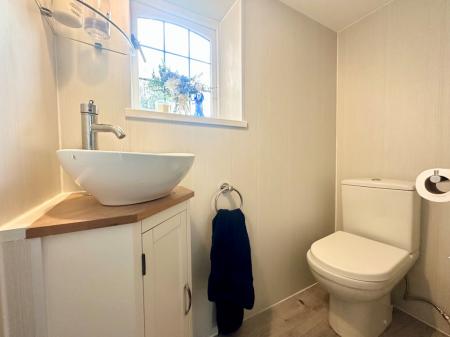 downstairs wc