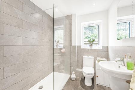 new bathroom.jpg