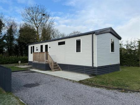 Lodge 7 - Stonewood.jpg