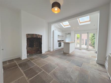Darnborough Kitchen out.png
