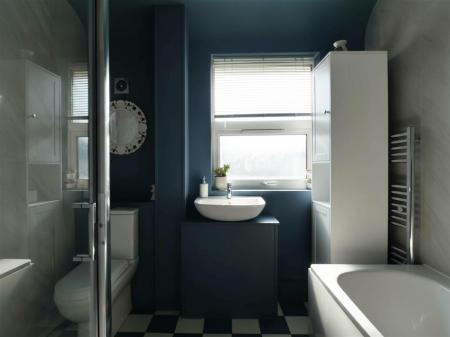 Bathroom 1.png