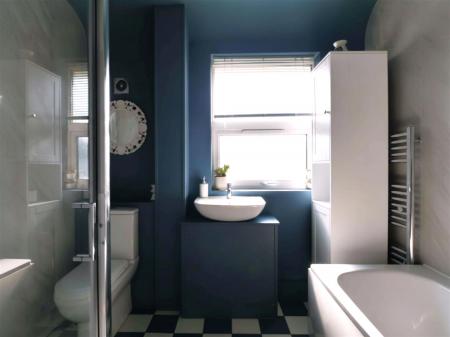 Bathroom 1 - a.png