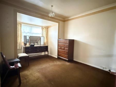 Bedroom 2.jpg