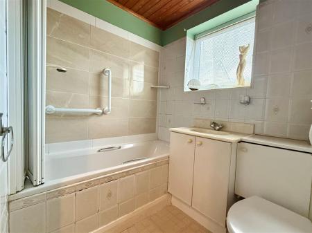 Bathroom.jpg