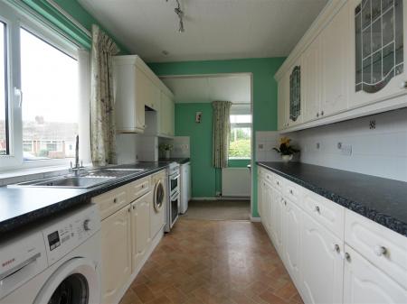 Kitchen 2.png
