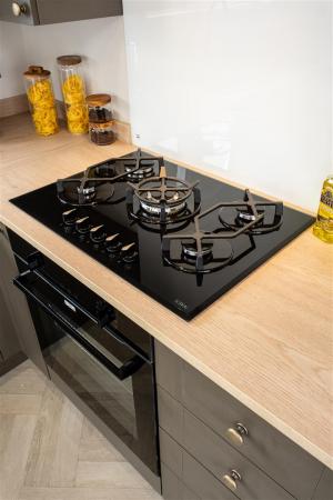 Davenort Hob.jpg