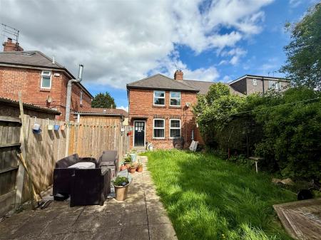 Rear garden 1.jpg