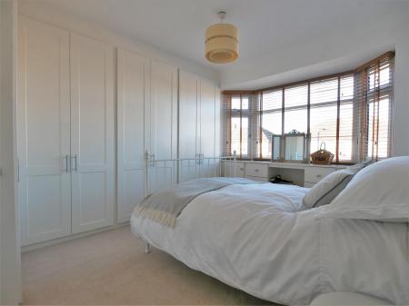 bedroom.JPG
