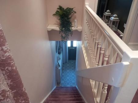 Hallway.jpg