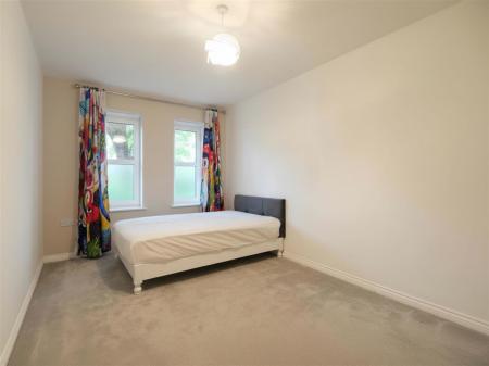 bedroom 1 archway.png