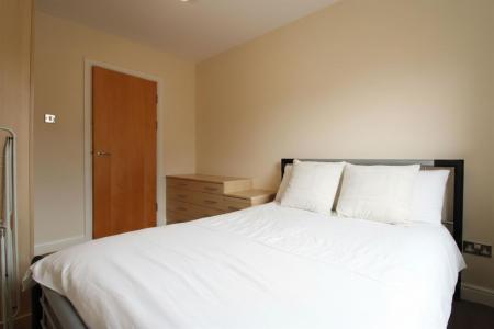 Trafalgar - Bedroom 1.jpg