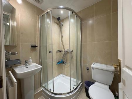 bathroom 2.png