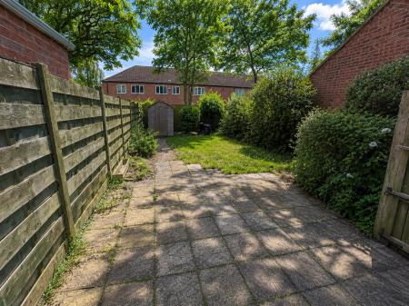 43 Tamworth - Garden Option 1.png