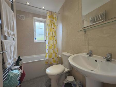 bathroom 10 abbot 2.png