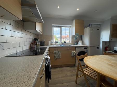 kitchen 3 64 hull road.png