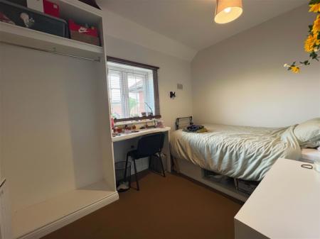 Bedroom Hull Road.png