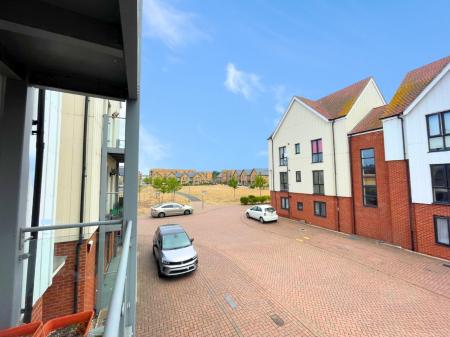 Media image 07