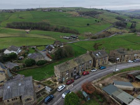 dji_fly_20251229_144152_0010_1767019535011_photo.j