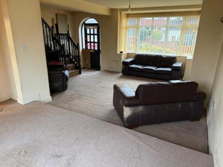 Kirby Avenue, Oldham