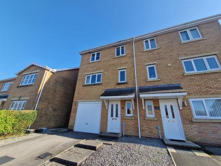 WhatsApp Image 2026-03-04 at 15.22.09 (4).jpeg