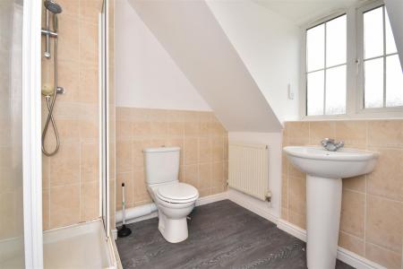 En-Suite to Bedroom Four