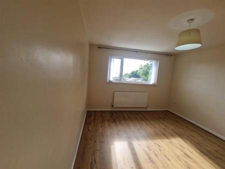 WhatsApp Image 2025-09-05 at 11.52.21_84482e71.jpg