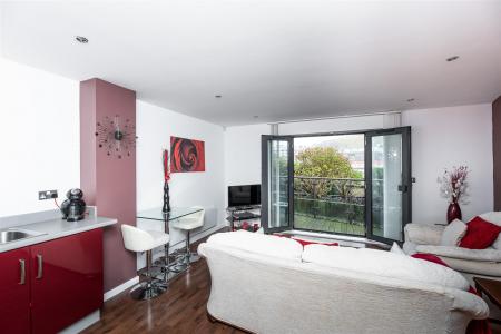 Open Plan Kitchen/Living Area