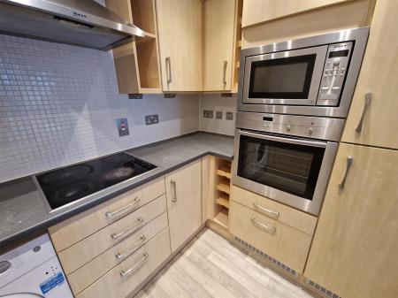 WhatsApp Image 2025-02-13 at 15.49.10_7eb85153.jpg