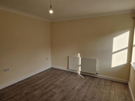 WhatsApp Image 2025-02-17 at 15.47.25_cf8f891f.jpg