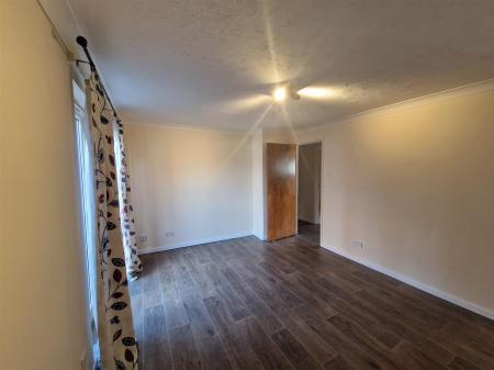 WhatsApp Image 2025-02-24 at 14.12.21_0b4a3b52.jpg