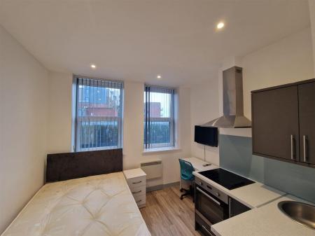 WhatsApp Image 2025-03-07 at 15.34.16_ae3993e2.jpg