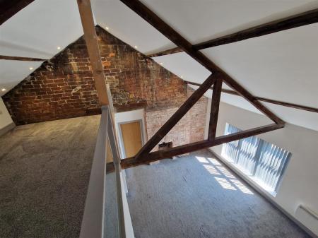 WhatsApp Image 2025-04-11 at 14.50.05_9205d1aa.jpg