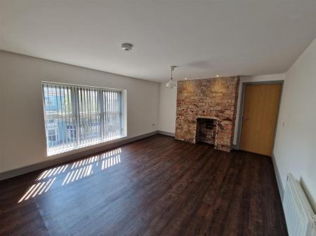 WhatsApp Image 2025-04-11 at 14.50.05_12966845.jpg