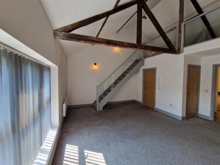 WhatsApp Image 2025-04-11 at 14.50.05_13db8def.jpg